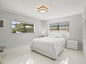 5613 Madison St, Hollywood FL 33023