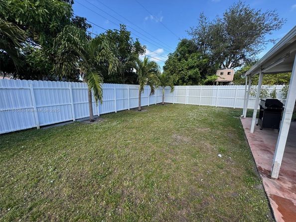 800 N 65th Ave, Hollywood FL 33024
