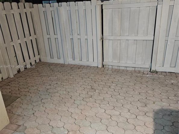 6309 SW 138th Pl, Miami FL 33183