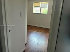 5831 Blueberry Ct 80, Lauderhill FL 33313
