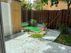 5831 Blueberry Ct 80, Lauderhill FL 33313