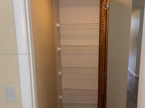 8041 Southgate Blvd H1, North Lauderdale FL 33068