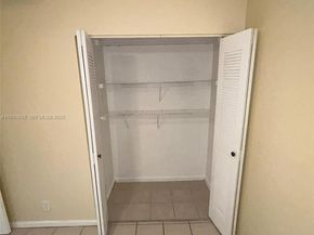 8041 Southgate Blvd H1, North Lauderdale FL 33068