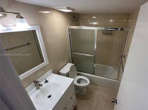 250 NW 107th Ave 202, Miami FL 33172