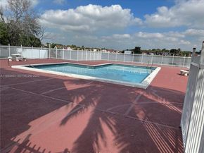 250 NW 107th Ave 202, Miami FL 33172