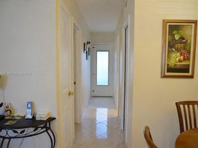 17090 NE 14th Ave 107, Miami FL 33162