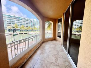 3001 NE 185th St 213, Aventura FL 33180