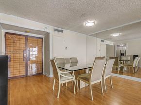 1420 Brickell Bay Dr 904B, Miami FL 33131