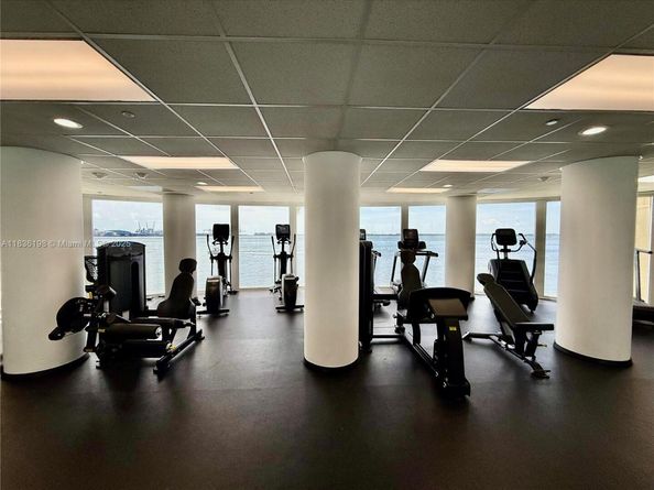 770 Claughton Island Dr 1503, Miami FL 33131
