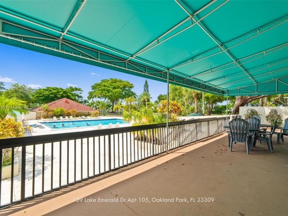 109 Lake Emerald Dr 105, Oakland Park FL 33309