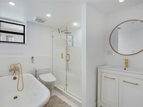 1621 Collins Ave 504C, Miami Beach FL 33139