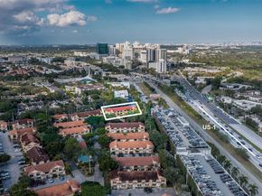 10037 SW 77th Ct, Miami FL 33156