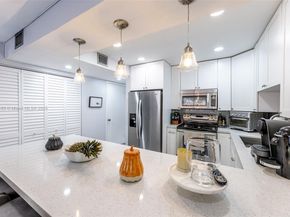 10037 SW 77th Ct, Miami FL 33156