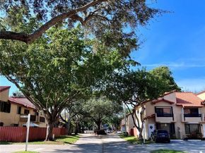 10037 SW 77th Ct, Miami FL 33156