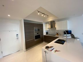 301 Altara Ave 805, Coral Gables FL 33146