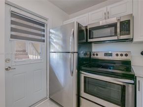 4701 NW 34th St 502, Lauderdale Lakes FL 33319