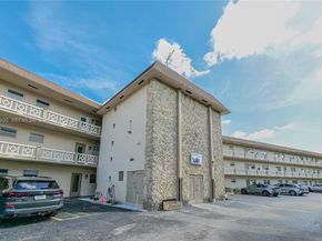 4701 NW 34th St 502, Lauderdale Lakes FL 33319