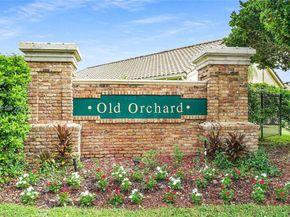 3070 Perriwinkle Cir, Davie FL 33328