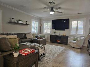 3070 Perriwinkle Cir, Davie FL 33328