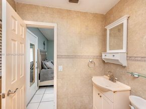 8200 NW 31st Ave, Miami FL 33147