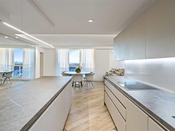 2301 Collins Ave 1432, Miami Beach FL 33139