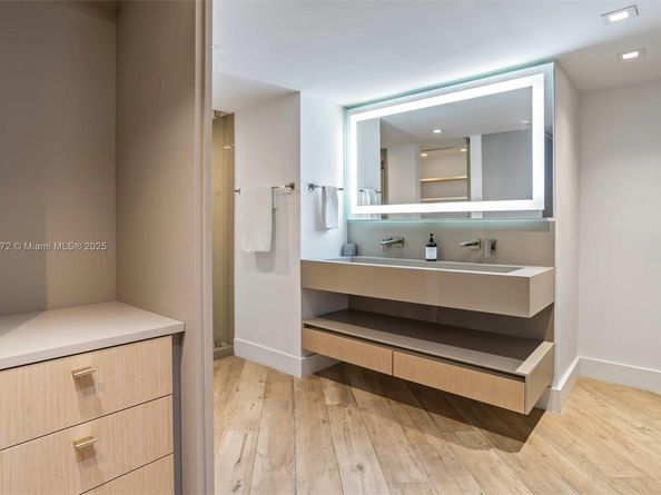 2301 Collins Ave 1432, Miami Beach FL 33139