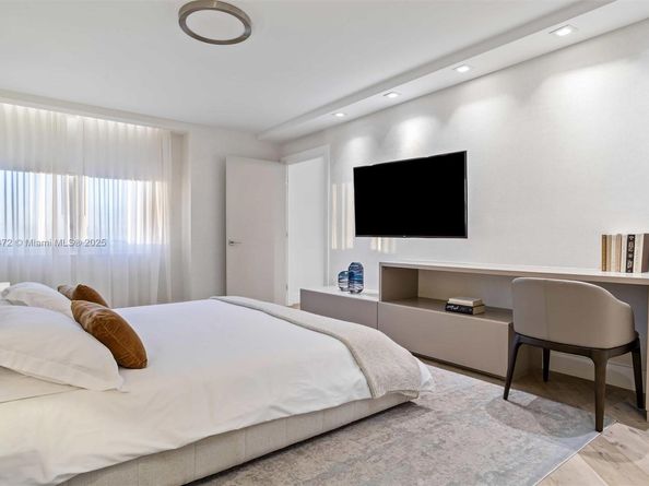 2301 Collins Ave 1432, Miami Beach FL 33139