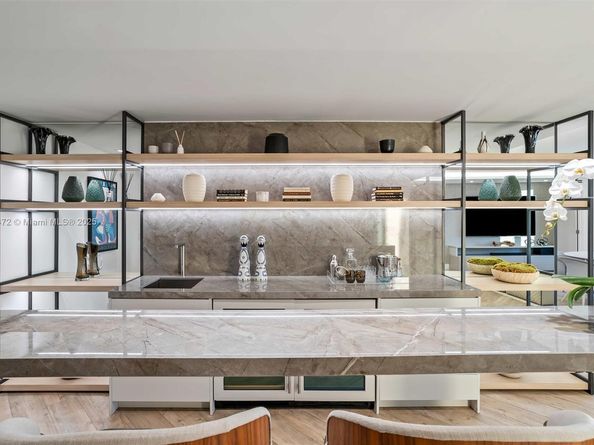 2301 Collins Ave 1432, Miami Beach FL 33139