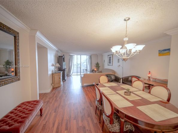 2500 Parkview Dr 517, Hallandale Beach FL 33009