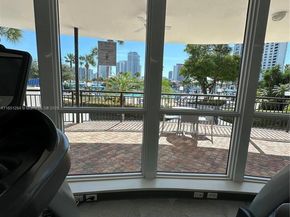 2500 Parkview Dr 517, Hallandale Beach FL 33009