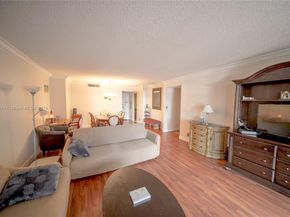 2500 Parkview Dr 517, Hallandale Beach FL 33009