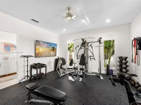 350 Desoto St, Hollywood FL 33019