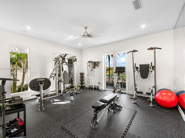 350 Desoto St, Hollywood FL 33019