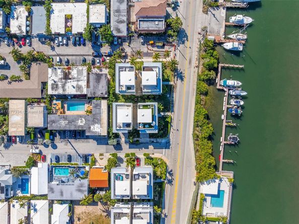 350 Desoto St, Hollywood FL 33019
