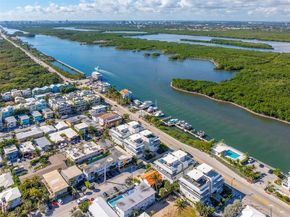350 Desoto St, Hollywood FL 33019