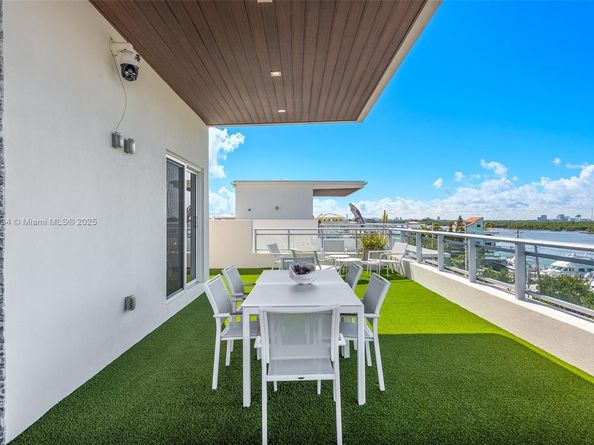 350 Desoto St, Hollywood FL 33019