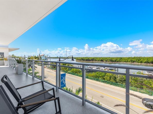 350 Desoto St, Hollywood FL 33019