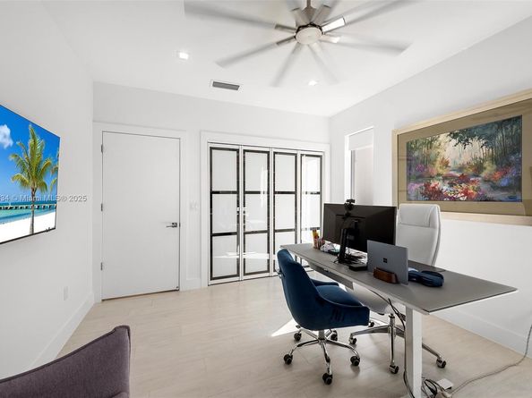350 Desoto St, Hollywood FL 33019
