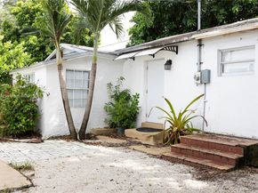 1866 NW 47th St, Miami FL 33142