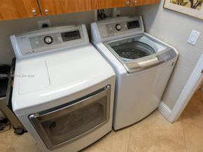 12300 NW 77th Mnr, Parkland FL 33076