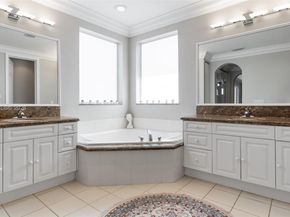 12300 NW 77th Mnr, Parkland FL 33076