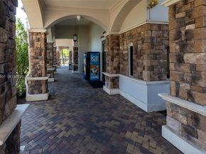 12300 NW 77th Mnr, Parkland FL 33076