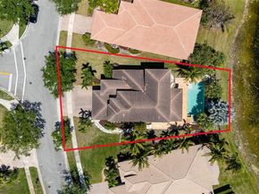 12300 NW 77th Mnr, Parkland FL 33076