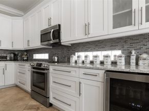 12300 NW 77th Mnr, Parkland FL 33076