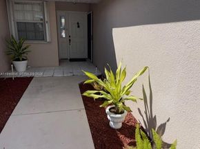 600 SE 25th Ln, Homestead FL 33033