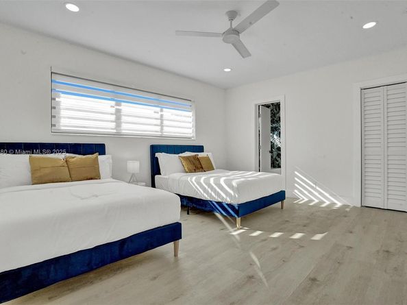 1141 N Northlake Dr, Hollywood FL 33019