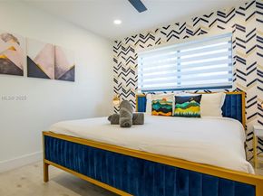 1141 N Northlake Dr, Hollywood FL 33019