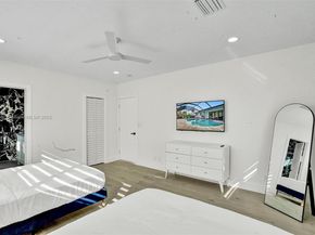 1141 N Northlake Dr, Hollywood FL 33019