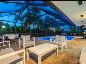 1141 N Northlake Dr, Hollywood FL 33019