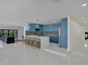 1141 N Northlake Dr, Hollywood FL 33019